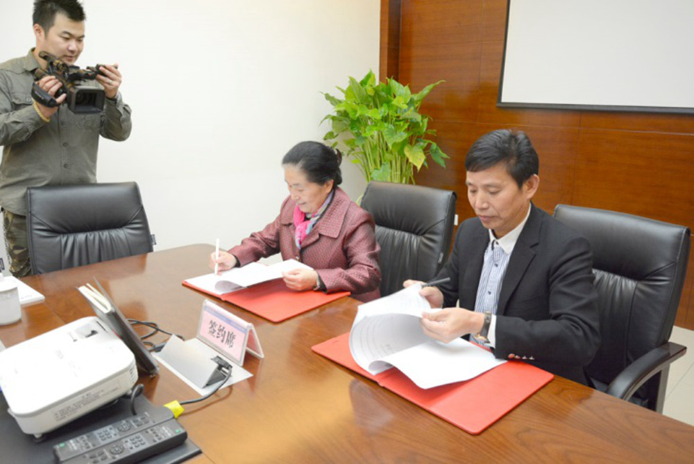 與王琪院士簽約現(xiàn)場(chǎng)